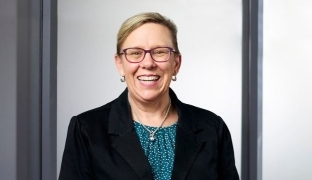 Portrait of Lisa Phelps